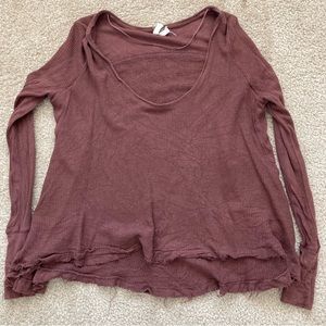 We The Free Low Scoop Neck Long Sleeve Top w/Thumbholes